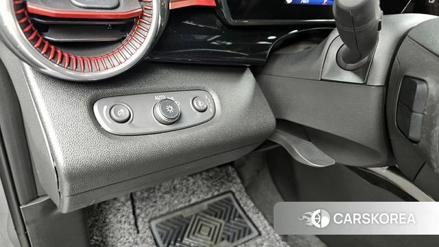 Chevrolet (GM Daewoo) Trax Crossover 2023 Серый из Кореи, фото 6