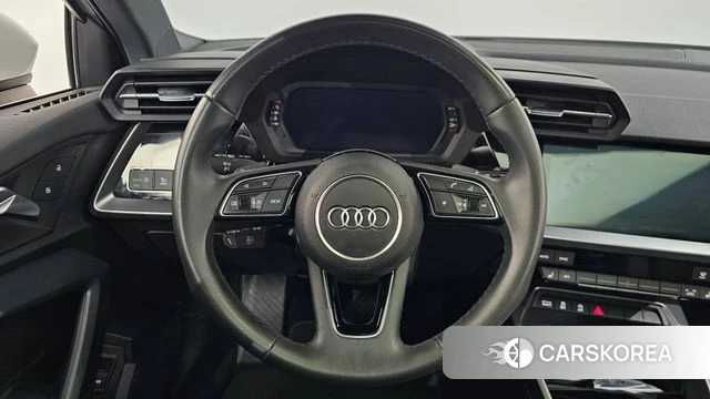 Audi A3 (8Y) 2023 Белый из Кореи, фото 6