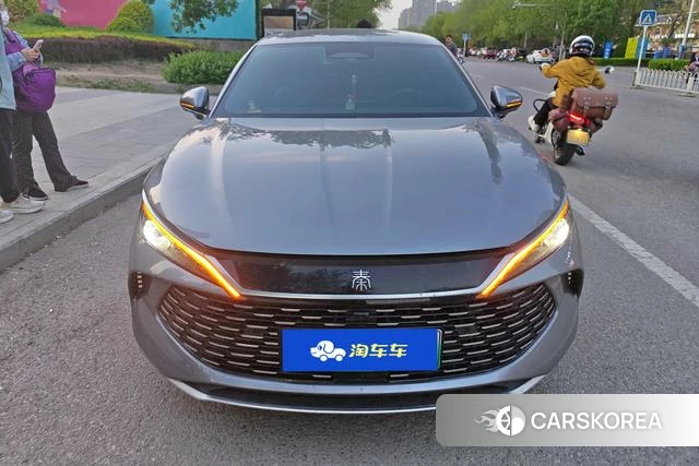 BYD Qin L DM 2025 Темно-серый из Китая, фото 6