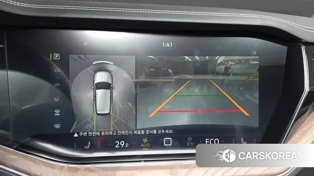 Volkswagen Touareg 3rd generation 2024 Коричневый из Кореи, фото 6