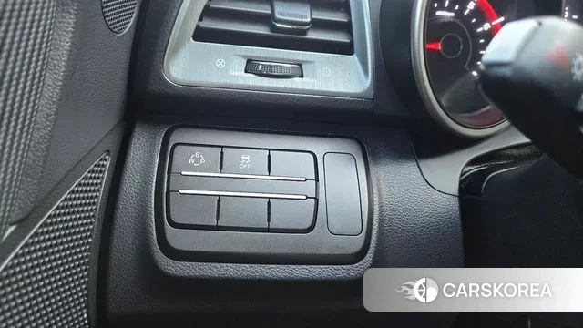 Ssangyong Tivoli Armor 2018 Синий из Кореи, фото 6