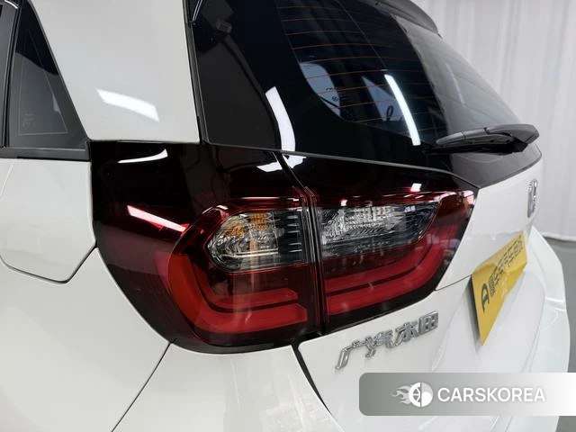 Honda Fit 2023 Белый из Китая, фото 6