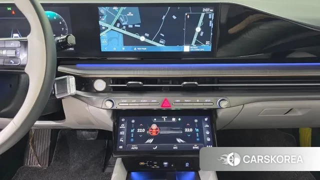 Hyundai Grandeur (GN7) 2024 Серебристо-серый из Кореи, фото 6