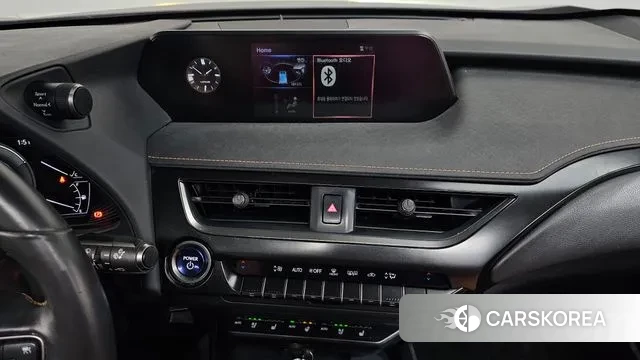 Lexus UX250h 2019 Серый из Кореи, фото 6