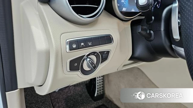 Mercedes-Benz C-Class W205 2021 Белый из Кореи, фото 6