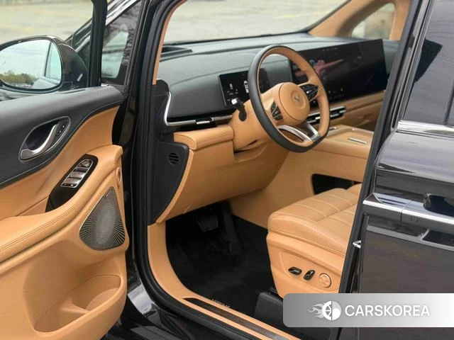 Lan Tu Dreamer PHEV 2024 Темно-серый из Китая, фото 6