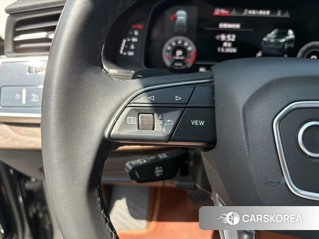 Audi Q7 2022 Черный из Китая, фото 6