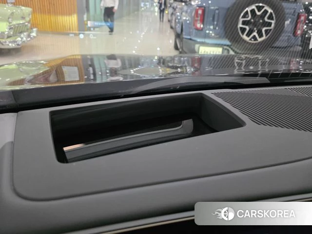 BMW 5 Series (G60) 2025 Серый из Кореи, фото 6