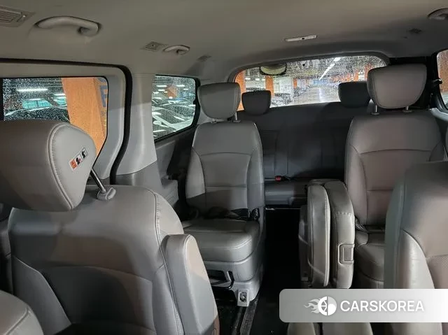 Hyundai The New Grand Starex 2018 Черный из Кореи, фото 6