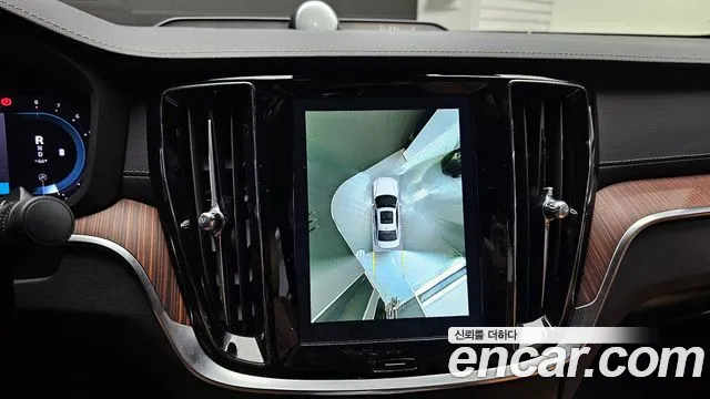 Volvo S60 3rd generation 2023 Белый из Кореи, фото 6