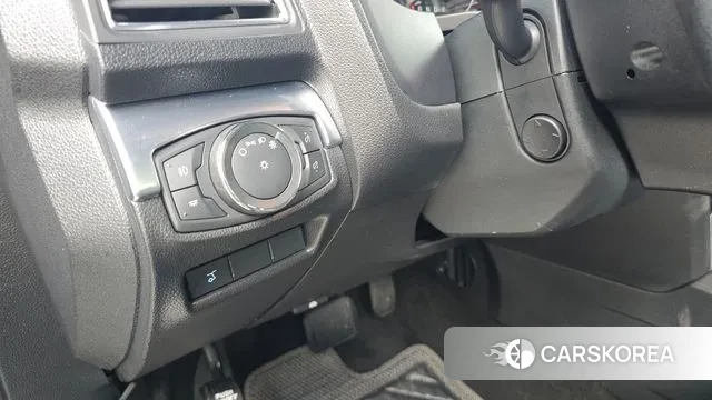 Ford Explorer 2018 Белый из Кореи, фото 6