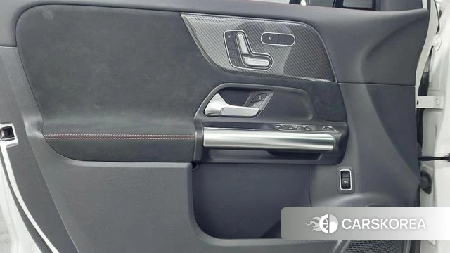 Mercedes-Benz GLA - Class H247 2022 Белый из Кореи, фото 6