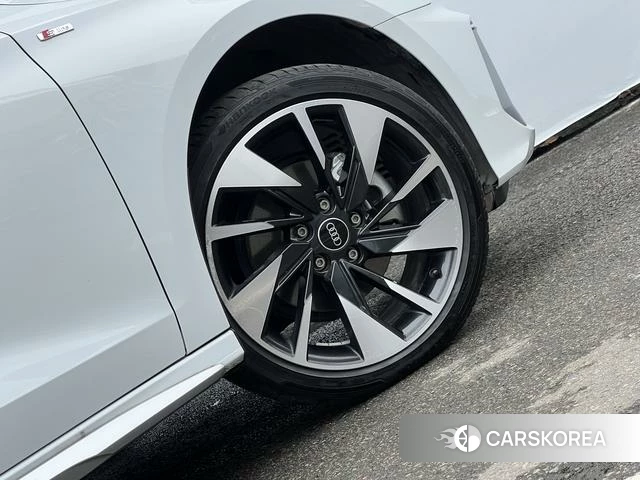 Audi A3 2024 Белый из Китая, фото 6