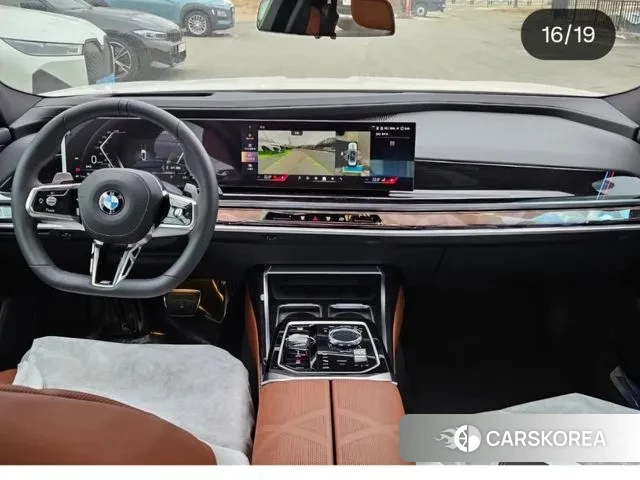 BMW 7 Series (G70) 2025 Белый из Кореи, фото 6