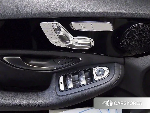 Mercedes-Benz C-Class W205 2019 Белый из Кореи, фото 6