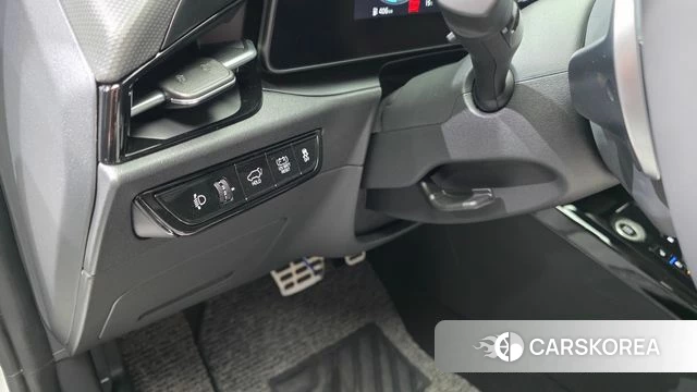 Kia Di Ol Nu Niro 2025 Белый из Кореи, фото 6