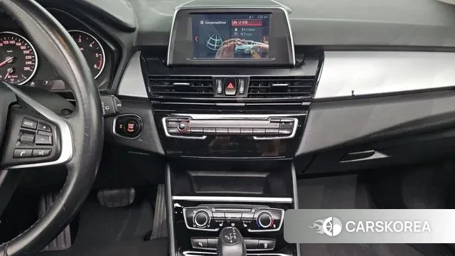 BMW 2 Series Active Tourer (F45) 2018 Белый из Кореи, фото 6