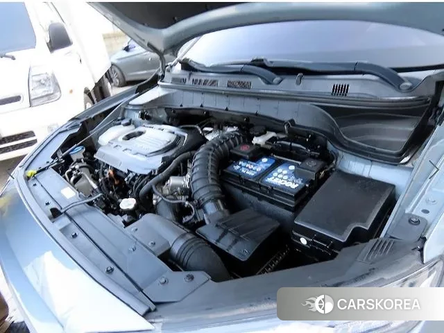 Hyundai Kona 2018 Серебристо-серый из Кореи, фото 6