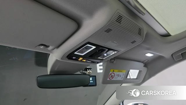 Volkswagen Golf 8th Generation 2022 Белый из Кореи, фото 6