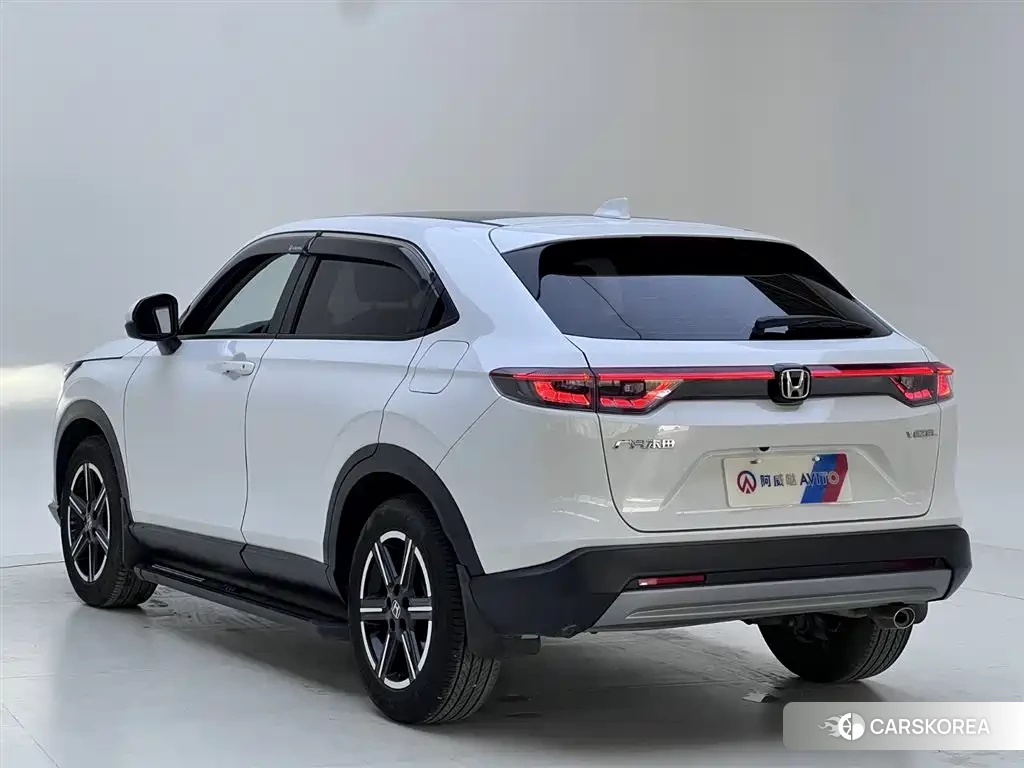 Honda Vezel 2023 Белый из Китая, фото 6