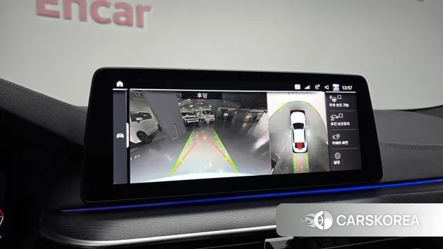 BMW 5 Series (G30) 2023 Белый из Кореи, фото 6