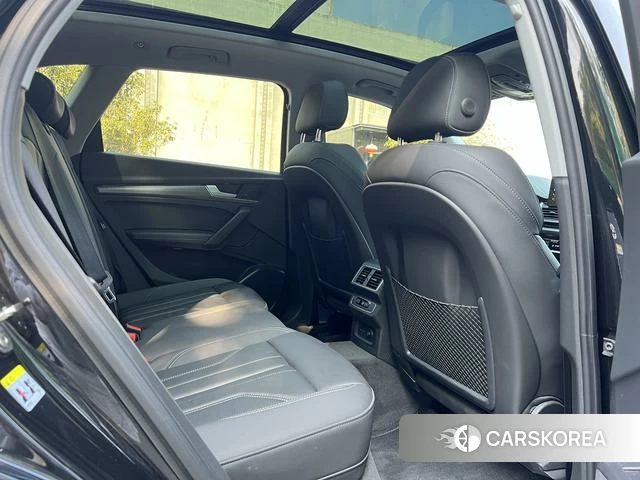 Audi Q5L 2022 Черный из Китая, фото 6