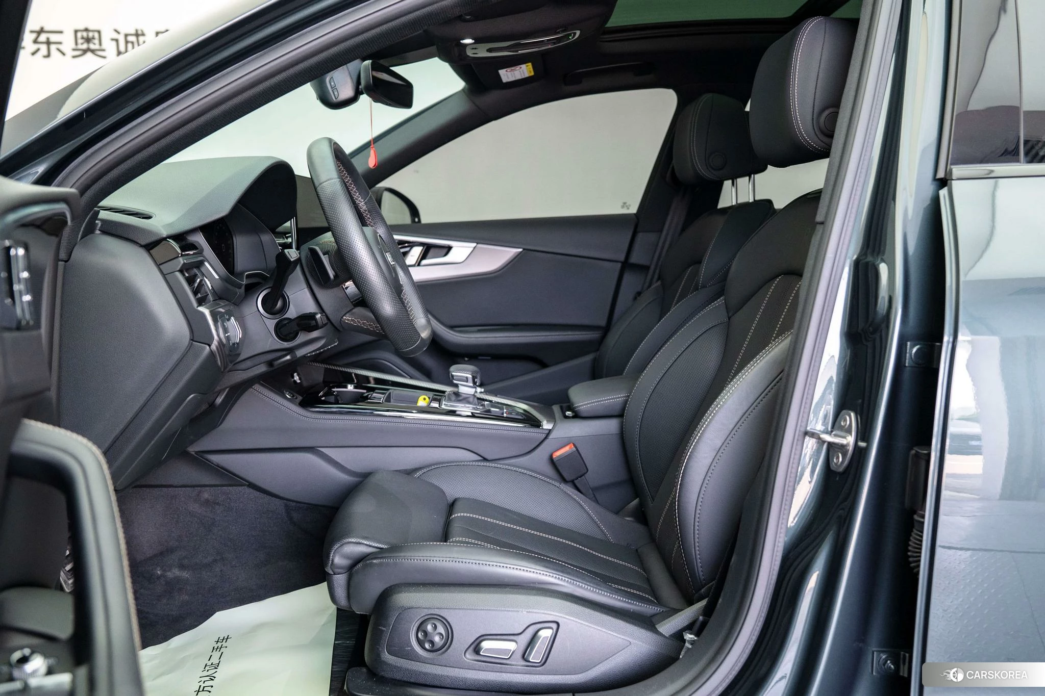 Audi A4L 2023 Черный из Китая, фото 6