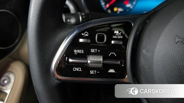 Mercedes-Benz GLC-Class X253 2023 Белый из Кореи, фото 6