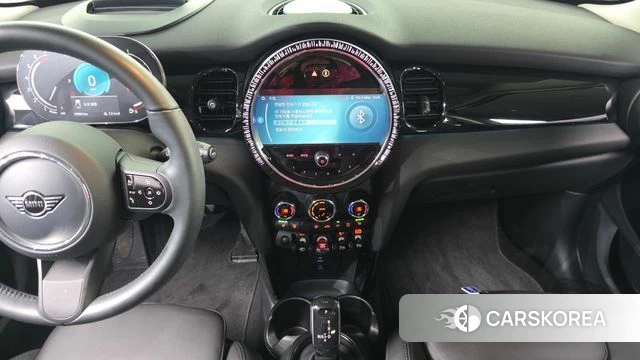 Mini Cooper 2023 Черный из Кореи, фото 6