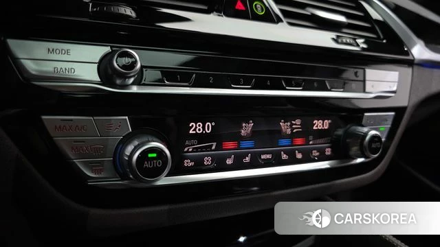 BMW 5 Series (G30) 2022 Черный из Кореи, фото 6