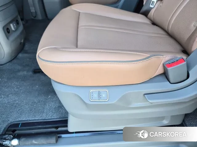 Hyundai Staria 2025 Серый из Кореи, фото 6