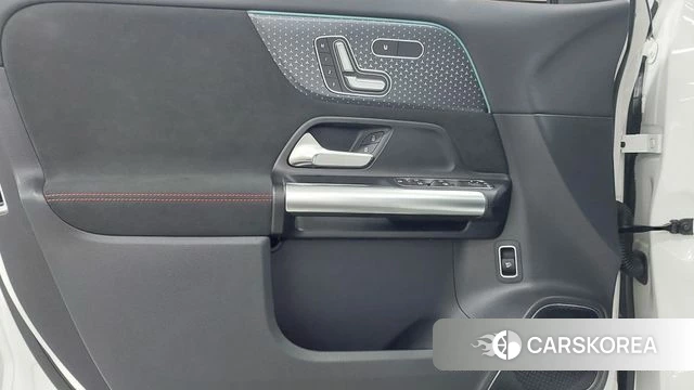 Mercedes-Benz EQA H243 2025 Белый из Кореи, фото 6