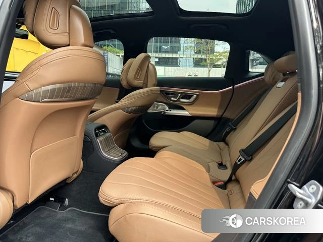 Mercedes-Benz E-class 2025 Черный из Китая, фото 6
