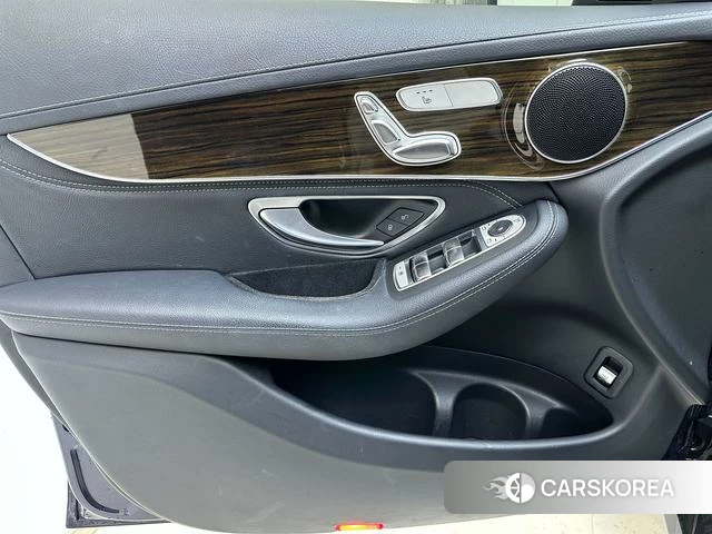 Mercedes-Benz GLC 2018 Синий из Китая, фото 6