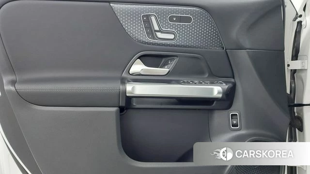 Mercedes-Benz EQB X243 2025 Белый из Кореи, фото 6