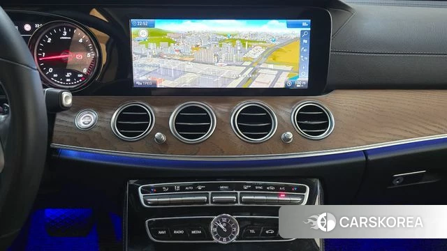 Mercedes-Benz E-Class W213 2019 Черный из Кореи, фото 6