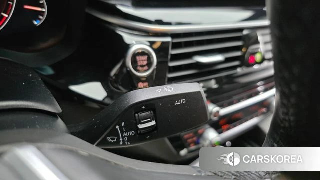 BMW 5 Series (G30) 2019 Белый из Кореи, фото 6