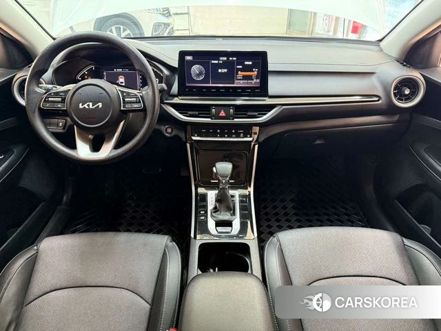Kia K3 2022 Белый из Китая, фото 6