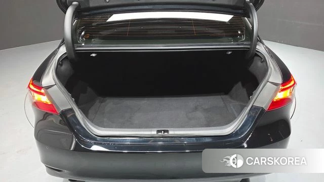 Toyota Camry (XV70) 2024 Черный из Кореи, фото 6