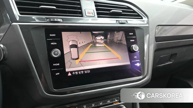 Volkswagen Tiguan second Generation 2018 Серебряный из Кореи, фото 6