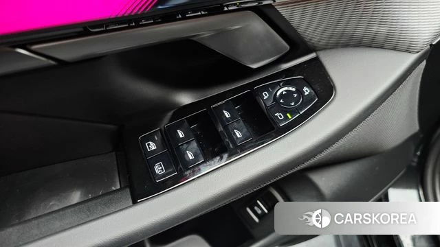 BMW 5 Series (G60) 2025 Черный из Кореи, фото 6