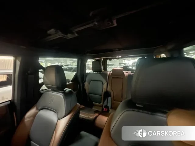 Ford Bronco 6th Generation 2022 Оранжевый из Кореи, фото 6