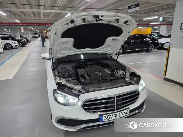 Mercedes-Benz E-Class W213 2023 Белый из Кореи, фото 6