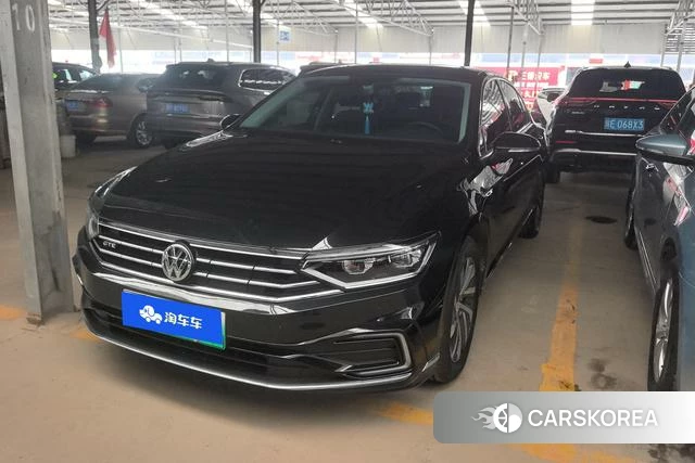 Volkswagen Magotan PHEV 2021 Черный из Китая, фото 6