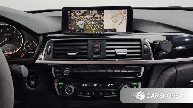 BMW 3 Series (F30) 2018 Белый из Кореи, фото 6