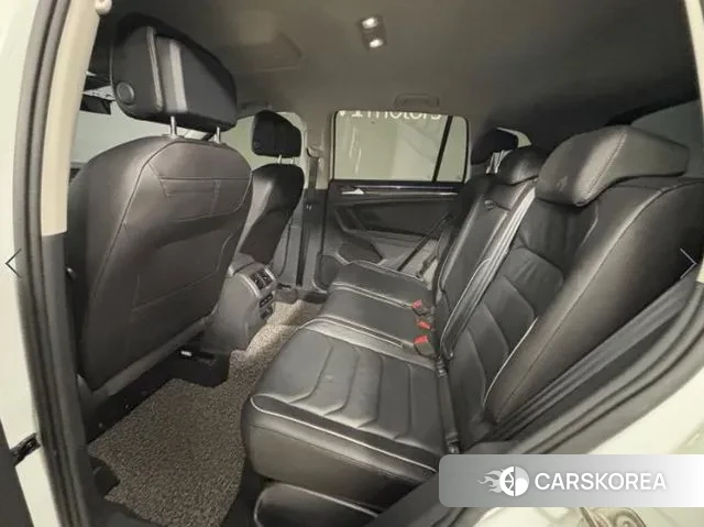 Volkswagen Tiguan second Generation 2021 Белый из Кореи, фото 6