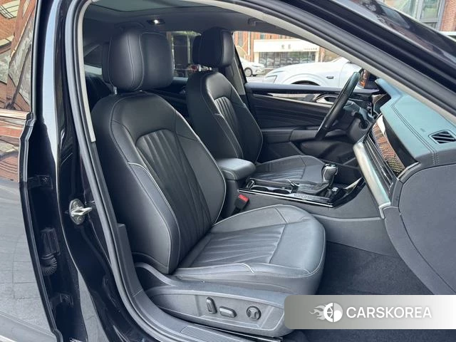 Volkswagen Passat 2022 Черный из Китая, фото 6