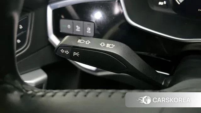 Audi Q3 (F3) 2020 Черный из Кореи, фото 6