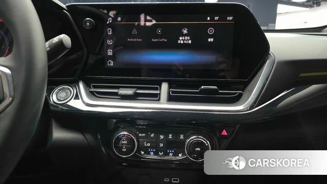 Chevrolet (GM Daewoo) Trax Crossover 2024 Черный из Кореи, фото 6