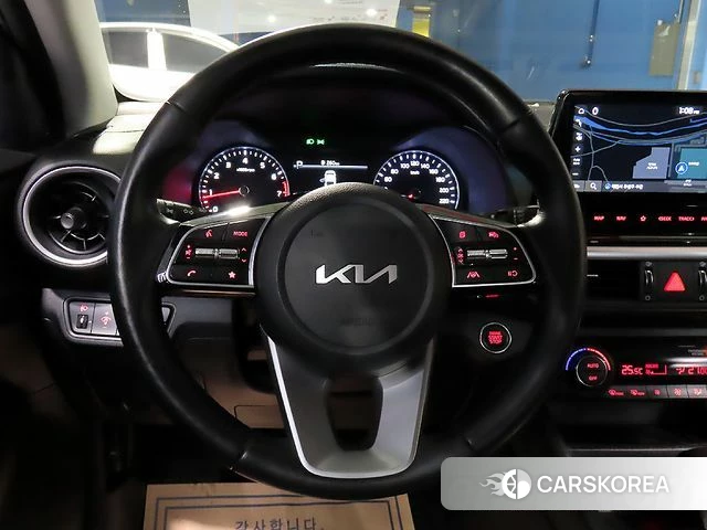 Kia The New K3 2nd generation 2021 Белый из Кореи, фото 6